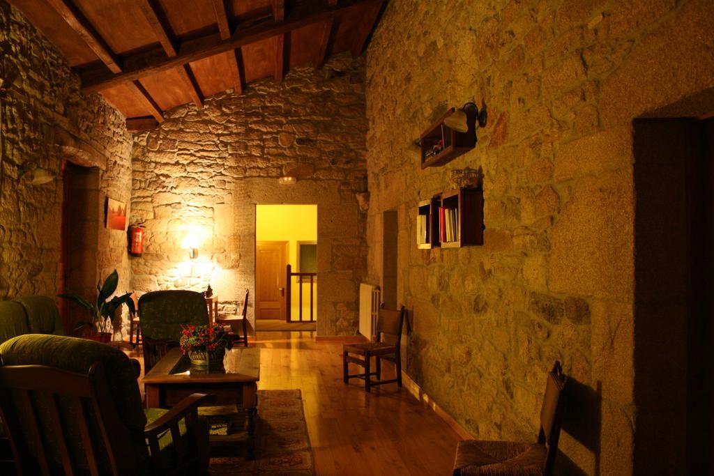 Pensjonat Rectoral De Goian Sarria Zewnętrze zdjęcie